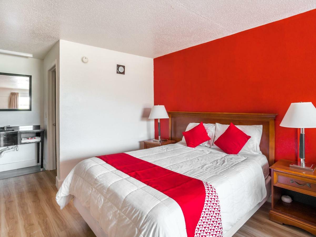 Oyo Hotel Columbia Sc West West Columbia Dış mekan fotoğraf