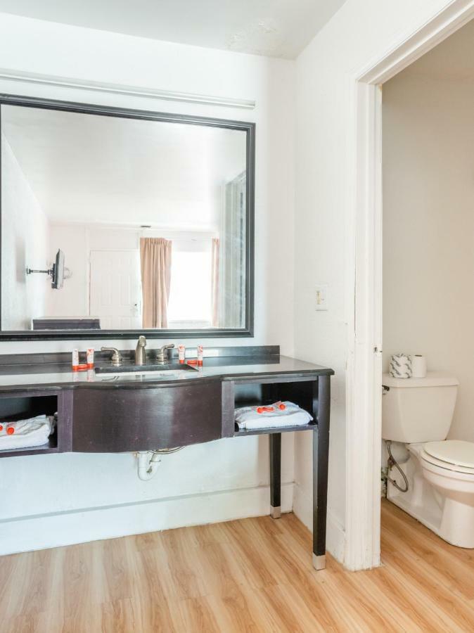 Oyo Hotel Columbia Sc West West Columbia Dış mekan fotoğraf